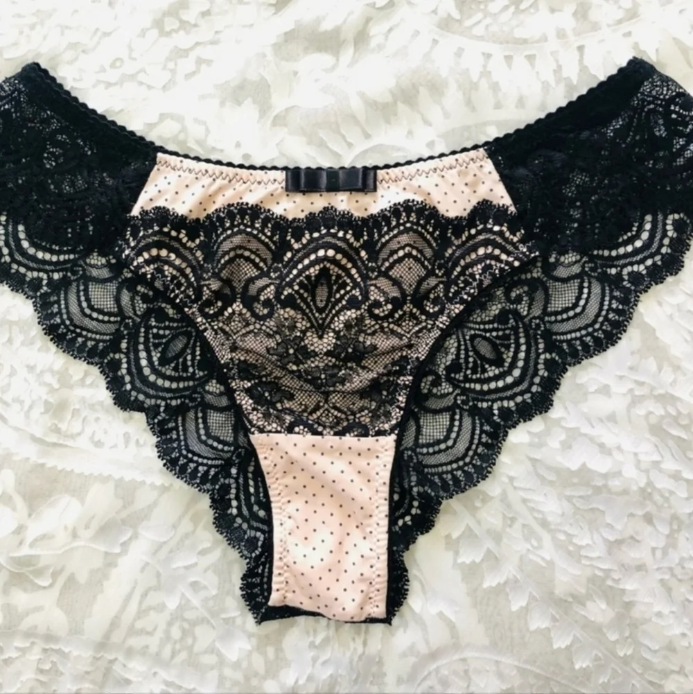 Kleo ✨️ Elegant Lace Lingerie Set in Pink and Black